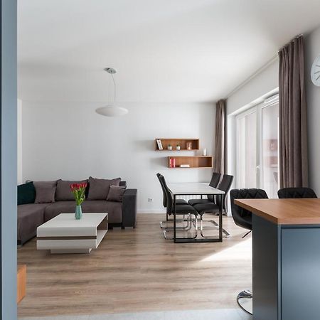 Luksusowy Apartament Przy Targach 波兹南 外观 照片