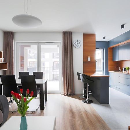 Luksusowy Apartament Przy Targach 波兹南 外观 照片