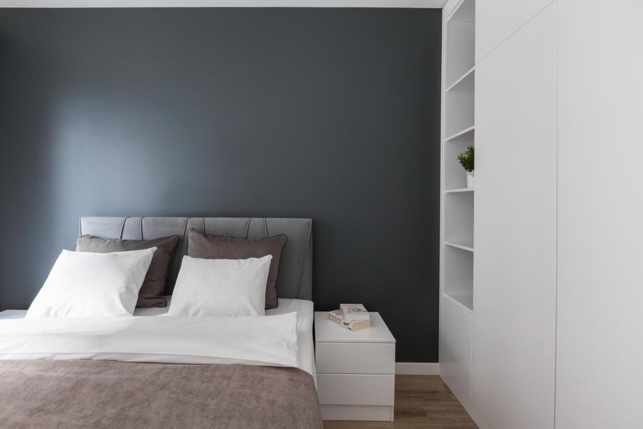 Luksusowy Apartament Przy Targach 波兹南 外观 照片