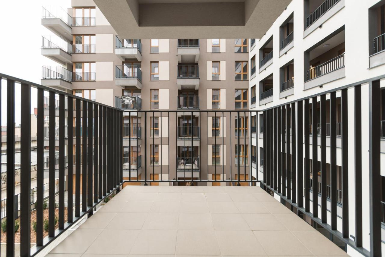 Luksusowy Apartament Przy Targach 波兹南 外观 照片